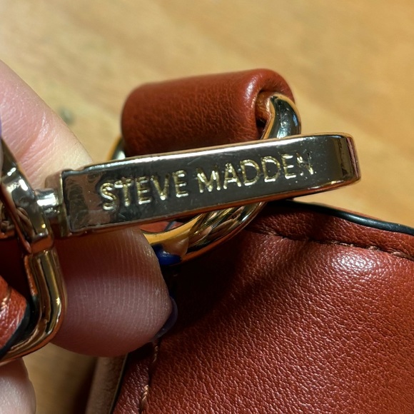 Steve Madden Hand & Shoulder Purse - Picture 5 of 5